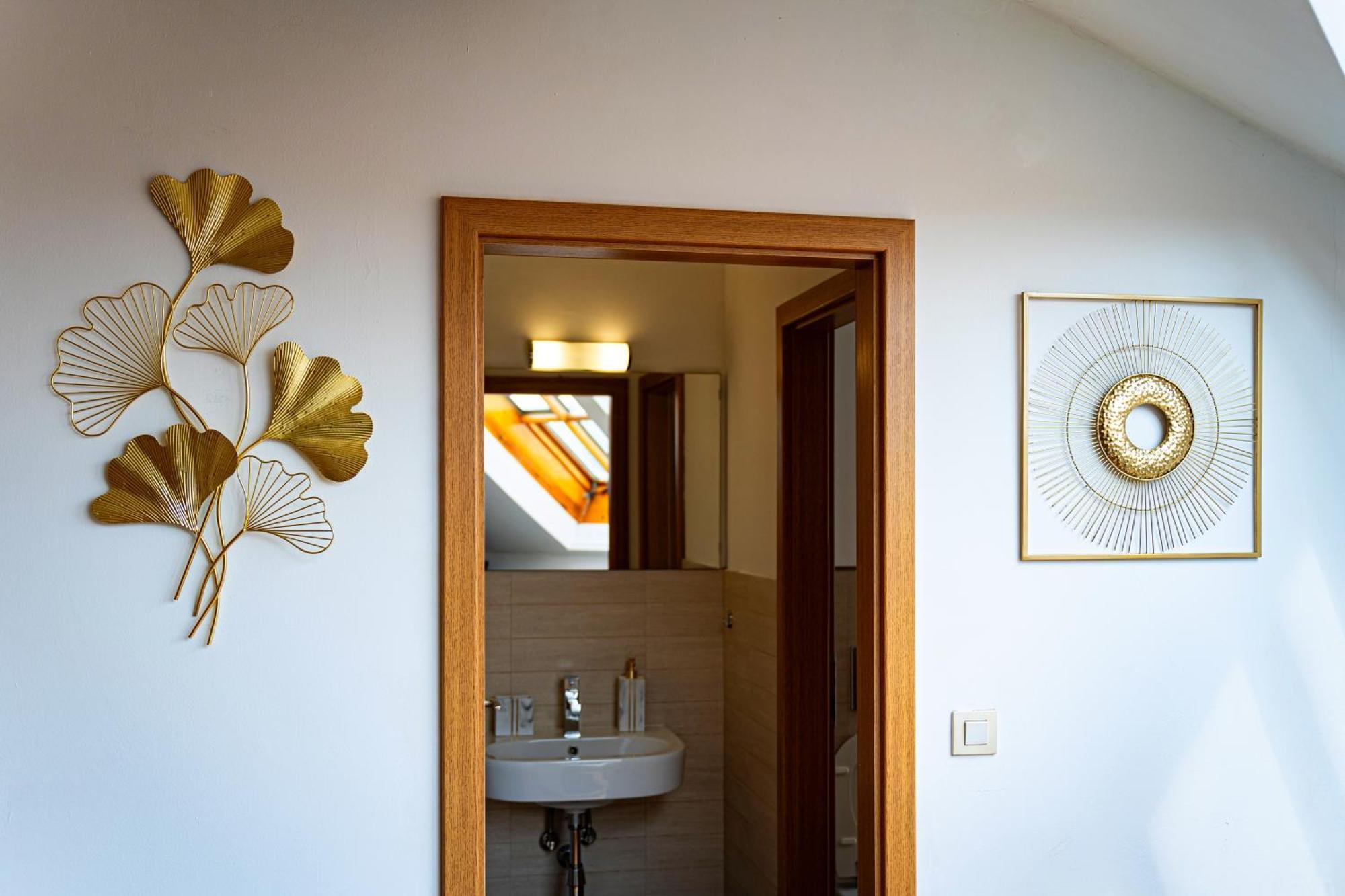 Golden River Apartment Prag Dış mekan fotoğraf