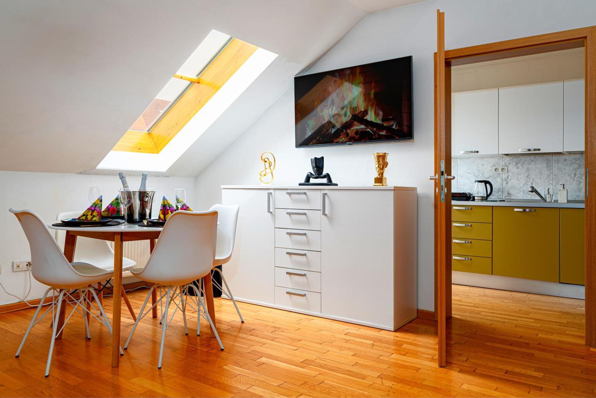 Golden River Apartment Prag Dış mekan fotoğraf